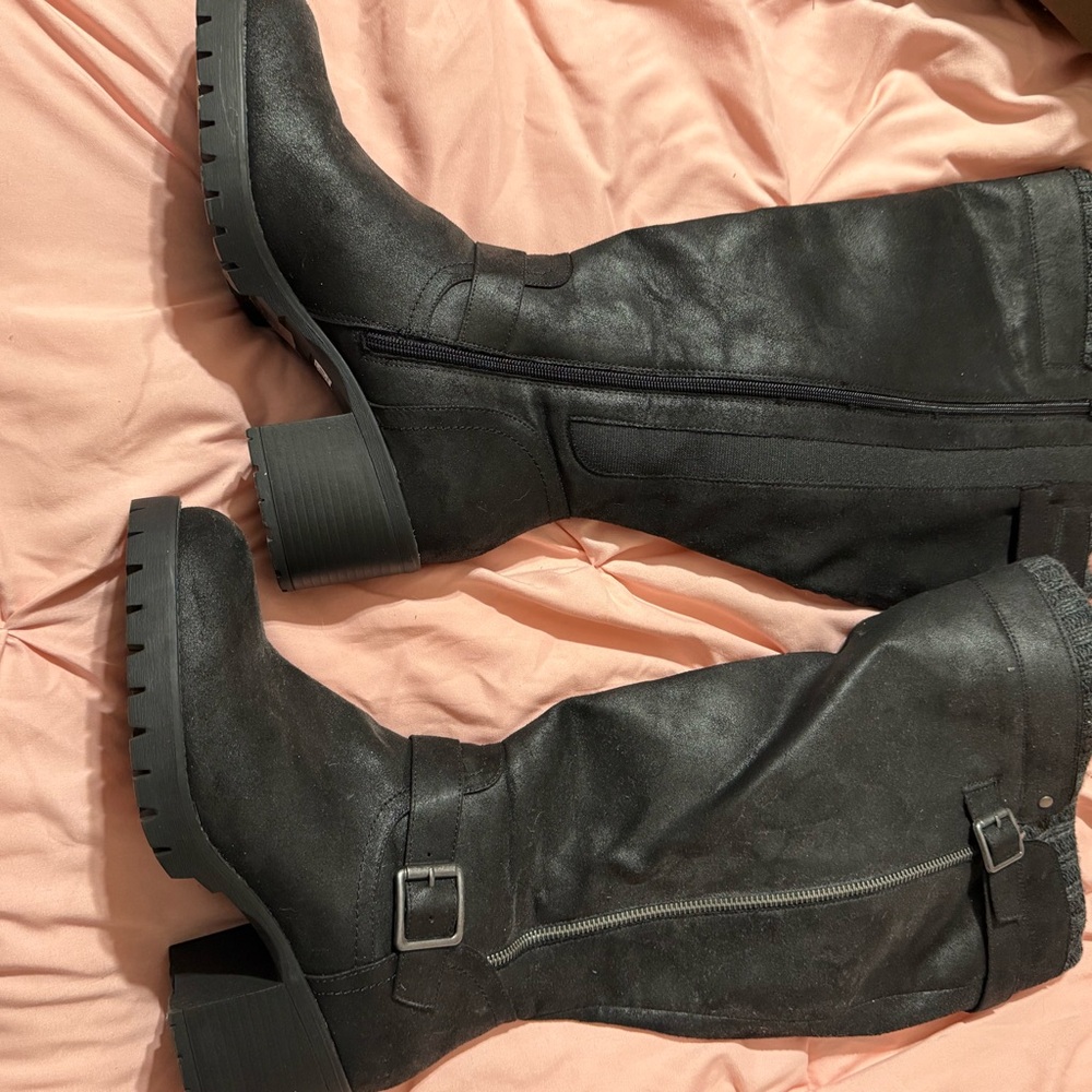 Stylish Black Women's Boots